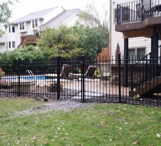 60 Ornamental Steel 3 Rail Speartop Fencing