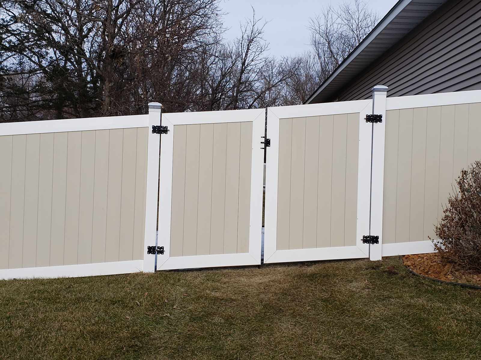 Two-Tone Vinyl Privacy Fencing MN