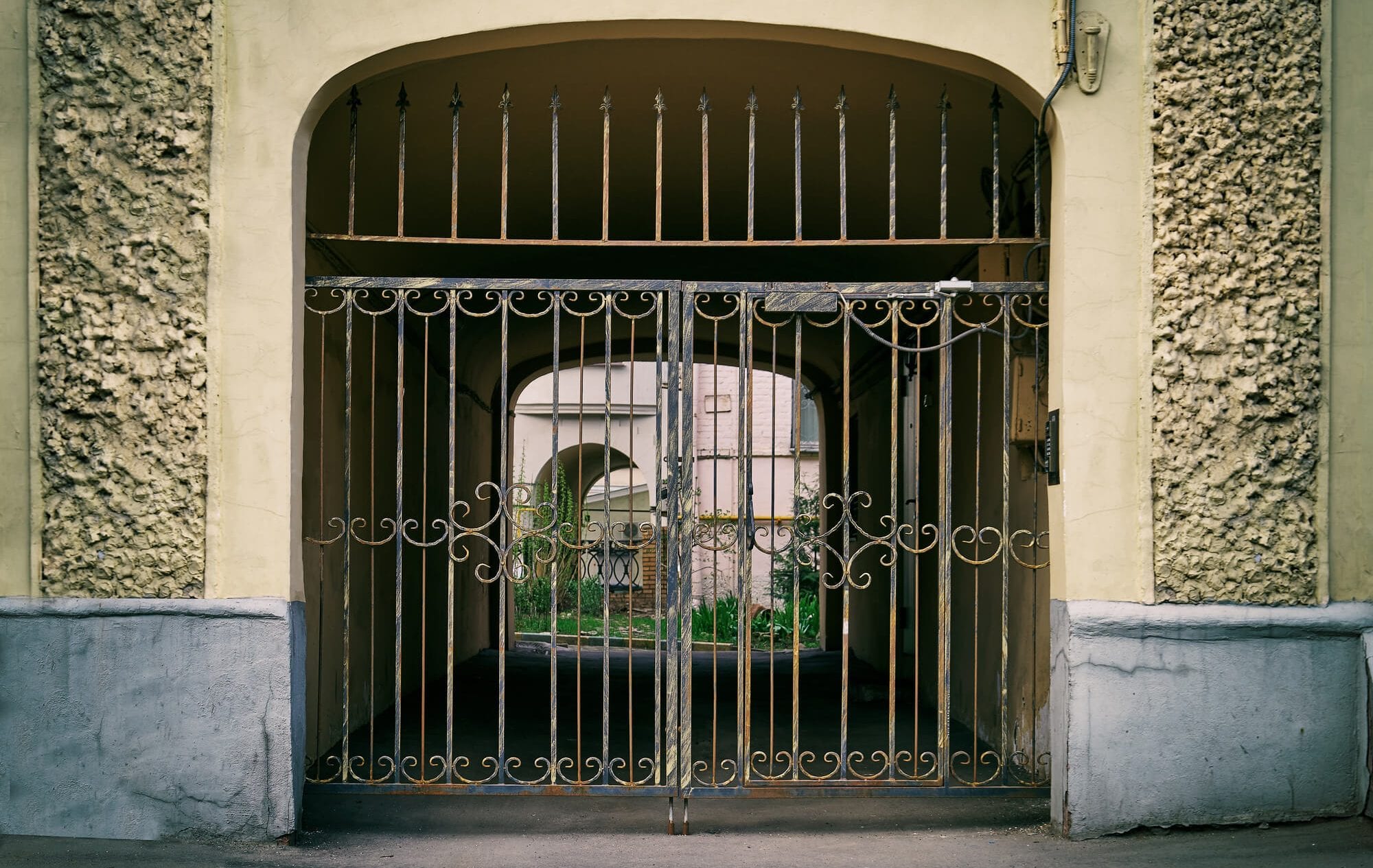 The History of Wrought Iron Fencing