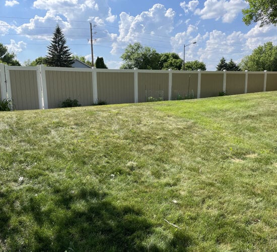 Two Tone Vinyl Privacy Fence (8)