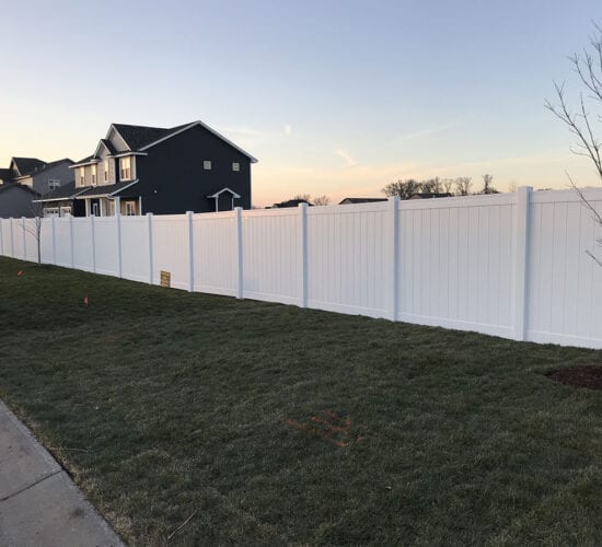 White Vinyl Privacy Fence Mn (4)