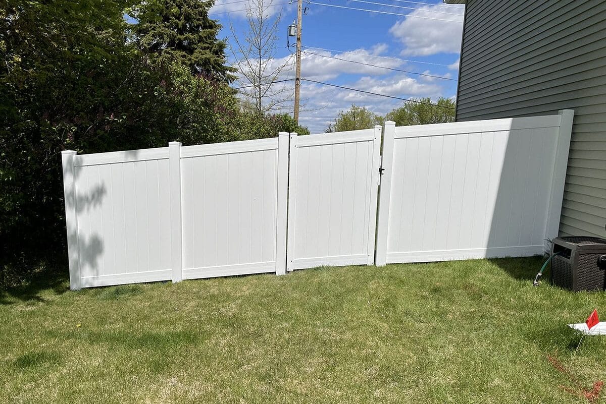 White Vinyl Privacy Fence Mn 7