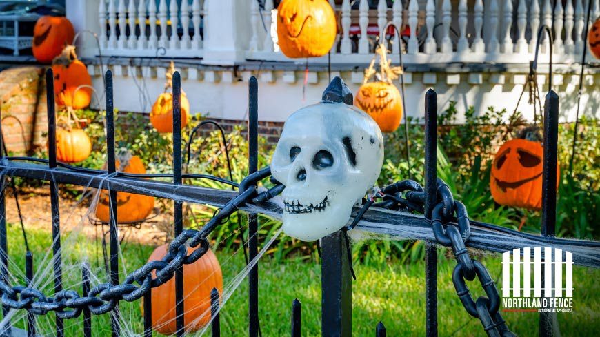 Halloween fence discount
