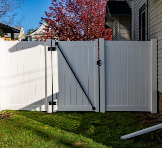 Vinyl Fence Contractor Mounds View MN