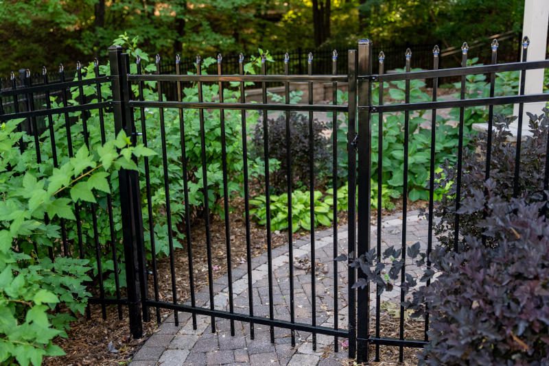 ornamental steel fence companies minneapolis