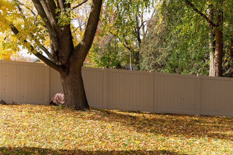 Contractors for Vinyl Fence Installation Inver Grove Heights, MN