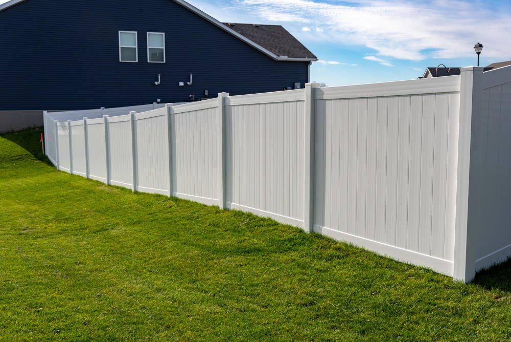 Vinyl Fence Installation Contractor circle pines, MN