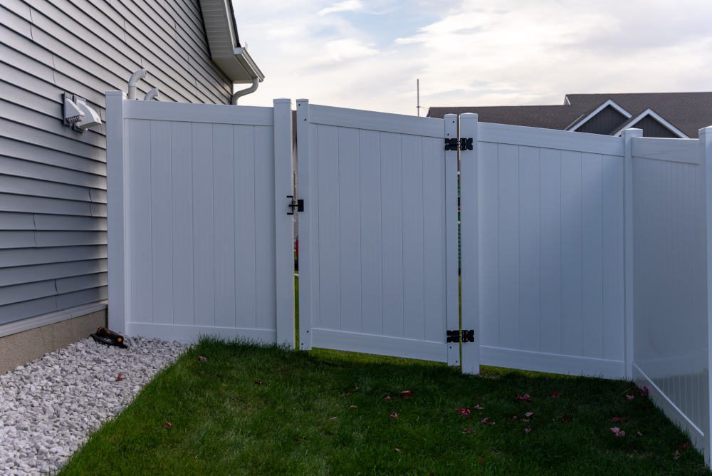 Vinyl Fence Installation in Hopkins, MN