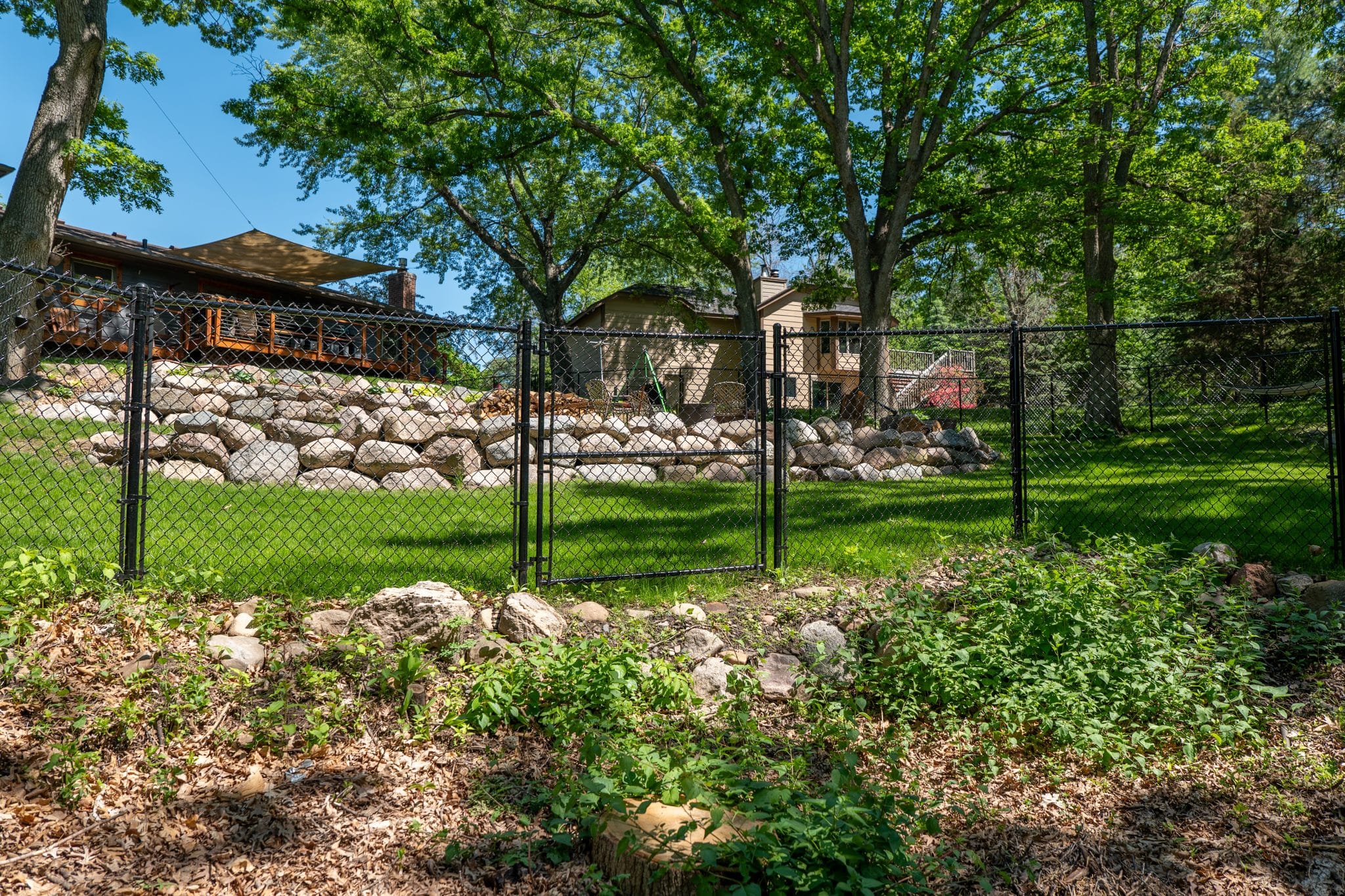 5' Black Chain Link Fence (3)