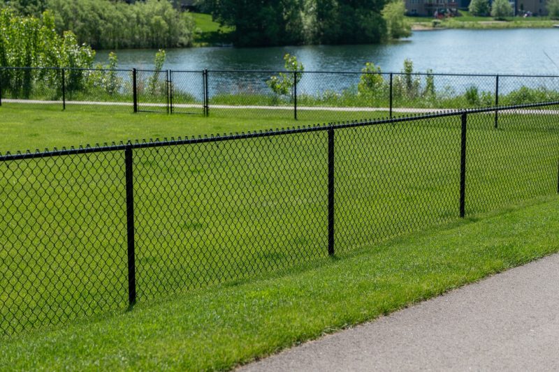 4' Black Chain Link Fence (32)